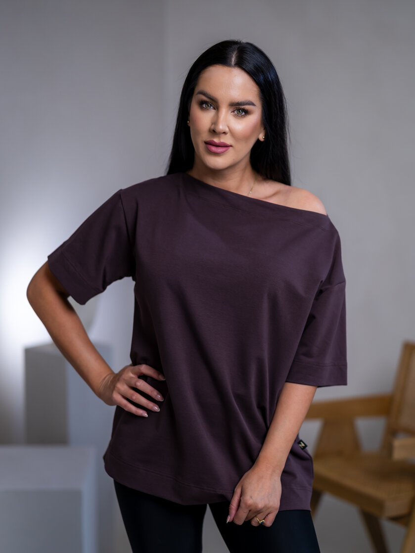 PREDĹŽENÉ TRIČKO “MELANIE” S LODIČKOVÝM VÝSTRIHOM