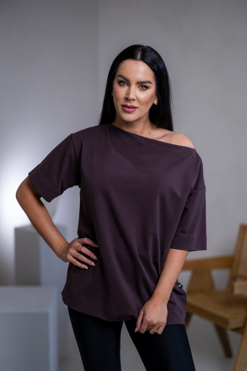 PREDĹŽENÉ TRIČKO “MELANIE” S LODIČKOVÝM VÝSTRIHOM