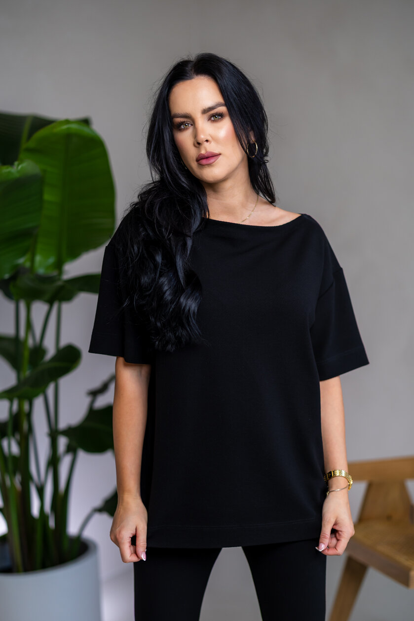 PREDĹŽENÉ TRIČKO “MELANIE” S LODIČKOVÝM VÝSTRIHOM - TVIL