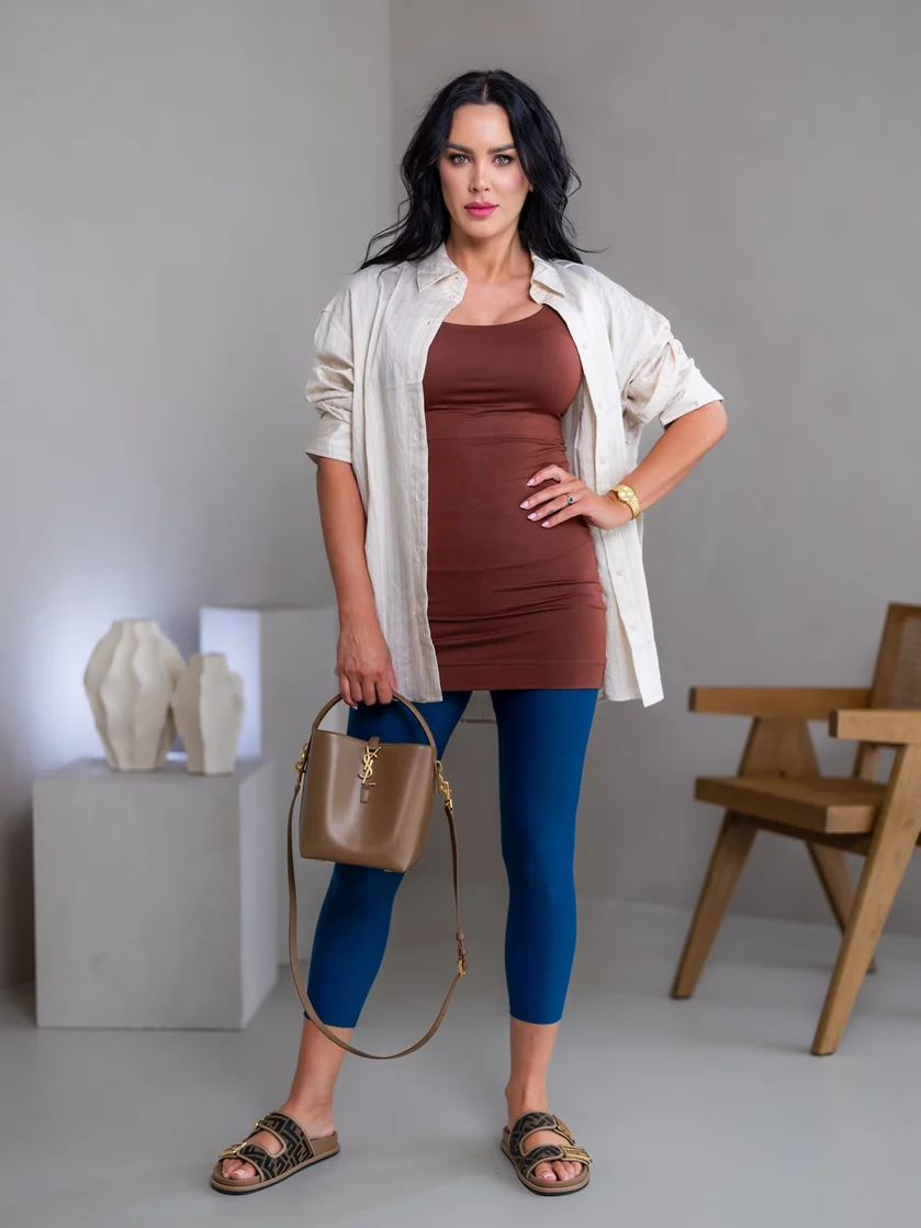 PREDĹŽENÉ TRIČKO “VALENTINA” - VEĽKÝ VÝSTRIH PREDĹŽENÉ TRIČKO “VALENTINA” - VEĽKÝ VÝSTRIH