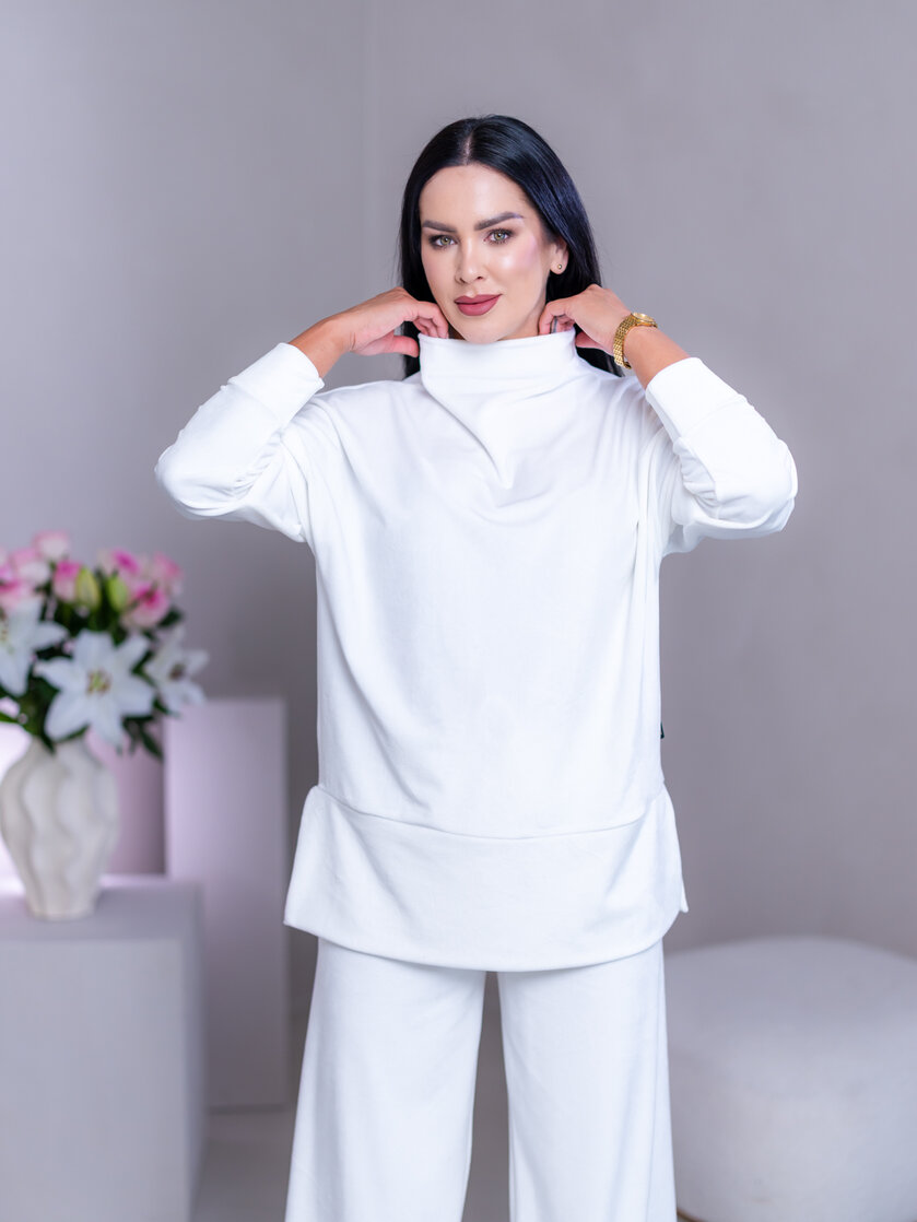 PREDĹŽENÝ TOP “JODIE” S RÁRPORKAMI - RUKÁVY DO PATENTU