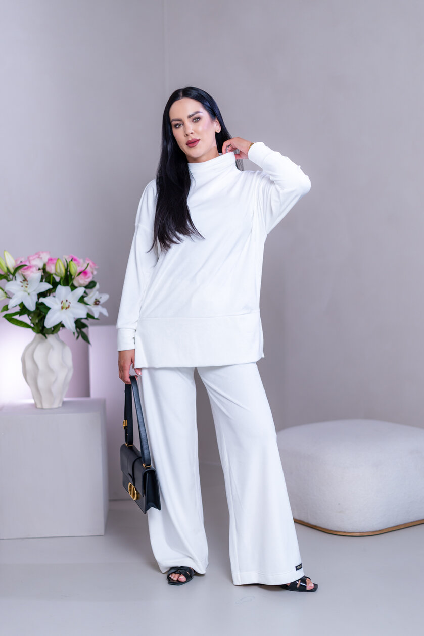 PREDĹŽENÝ TOP “JODIE” S RÁRPORKAMI - RUKÁVY DO PATENTU