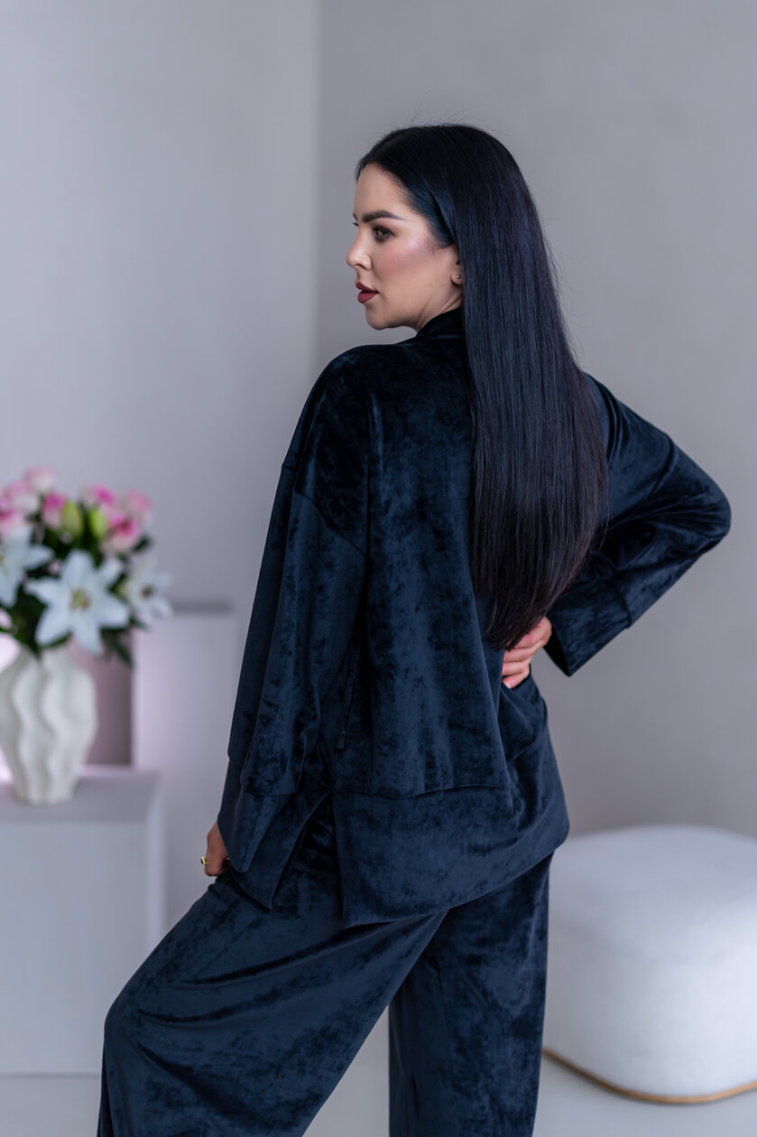 PREDĹŽENÝ TOP “JODIE” S RÁRPORKAMI - ŠIROKÉ RUKÁVY