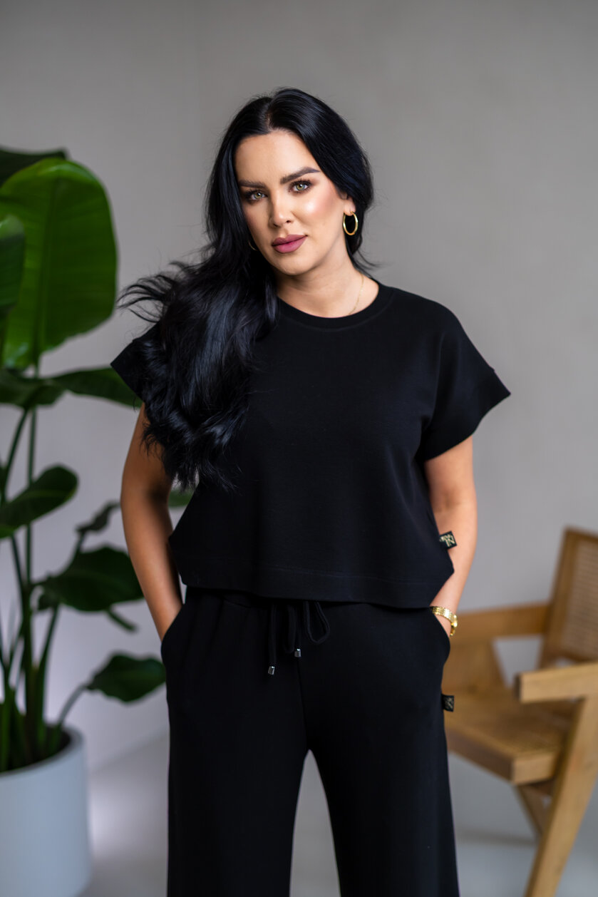 ROZŠÍRENÉ NOHAVICE “EVELYN” HLADKÉ