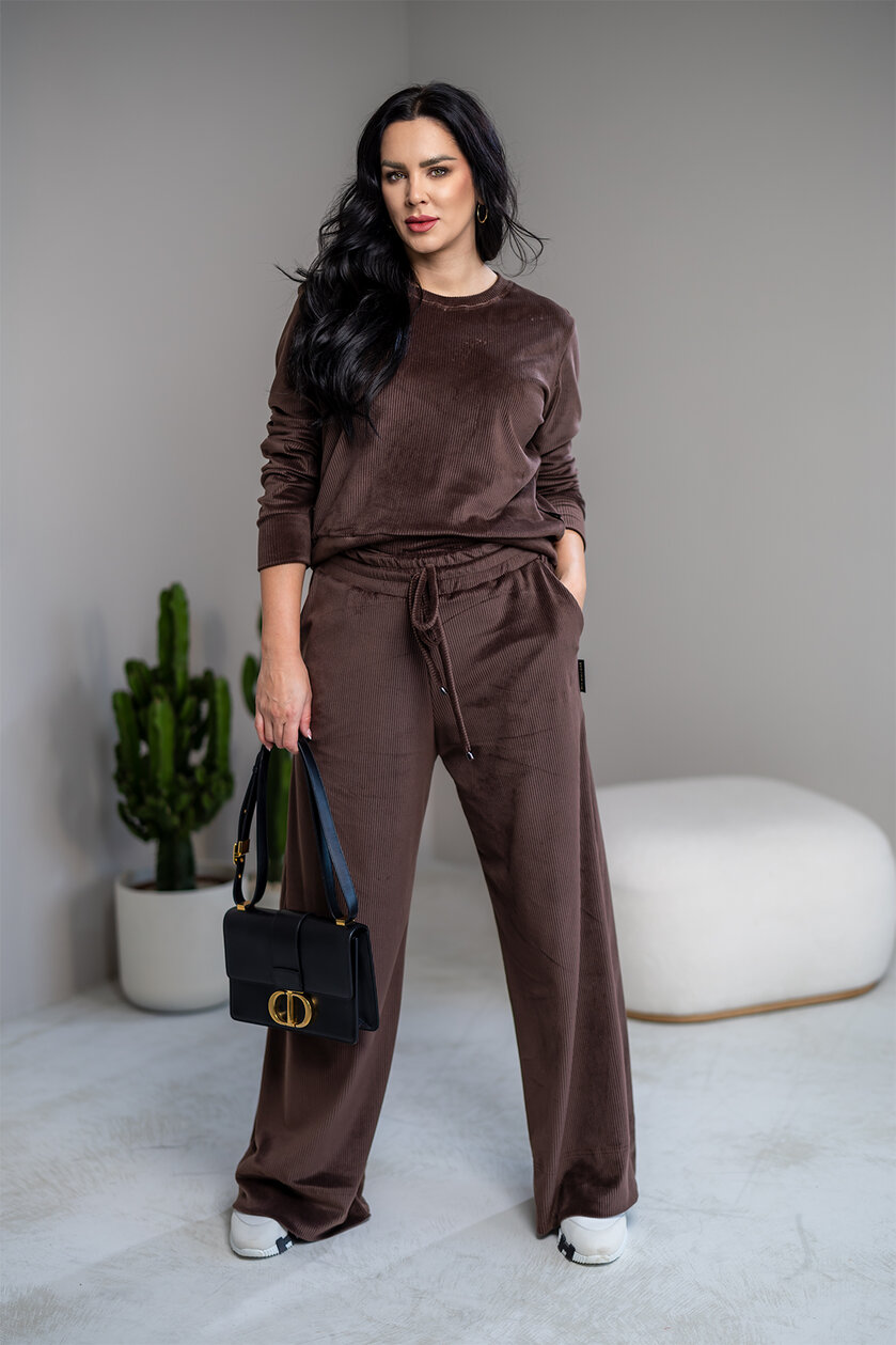 ROZŠÍRENÉ NOHAVICE “EVELYN” HLADKÉ