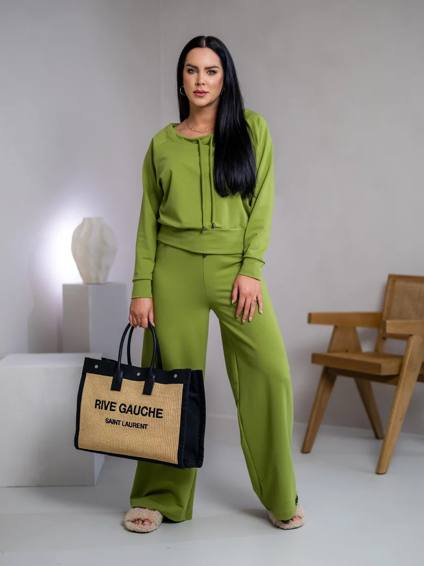 ROZŠÍRENÉ NOHAVICE “NAOMI” HLADKÉ