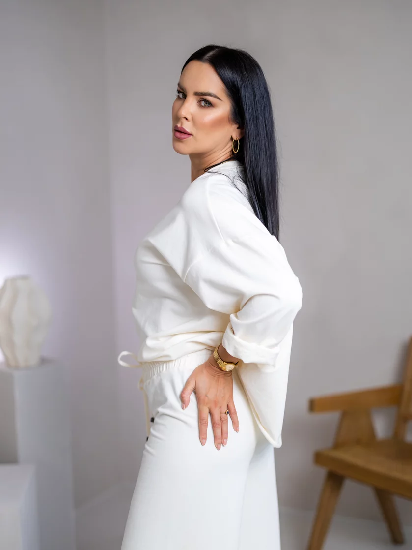 ROZŠÍRENÉ NOHAVICE “NAOMI” HLADKÉ