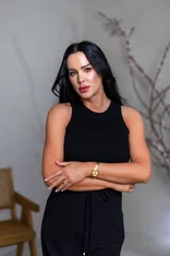 ŠATY “CELINE” S VIAZAČKOU - VYKROJENÉ TIELKO