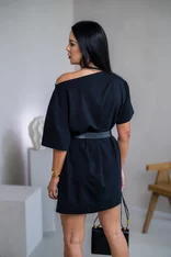 ŠATY “MELANIE” S LODIČKOVÝM VÝSTRIHOM ŠATY “MELANIE” S LODIČKOVÝM VÝSTRIHOM