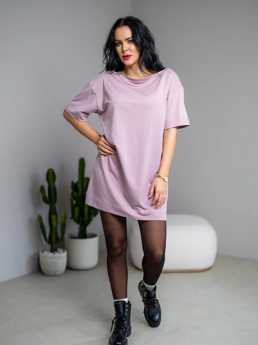 ŠATY “MELANIE” S LODIČKOVÝM VÝSTRIHOM ŠATY “MELANIE” S LODIČKOVÝM VÝSTRIHOM