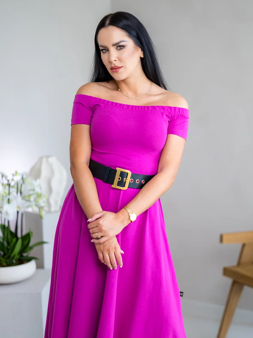 ŠATY “NINA” S ODHALENÝMI RAMENAMI ŠATY “NINA” S ODHALENÝMI RAMENAMI