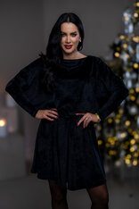 ŠATY “PATRICIA” S NETOPIERÍMI RUKÁVMI A LODIČKOVÝM VÝSTRIHOM