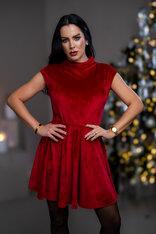 ŠATY “PATRICIA” S PRINECHANÝM STOJAČIKOM A PADNUTÝMI PLECIAMI