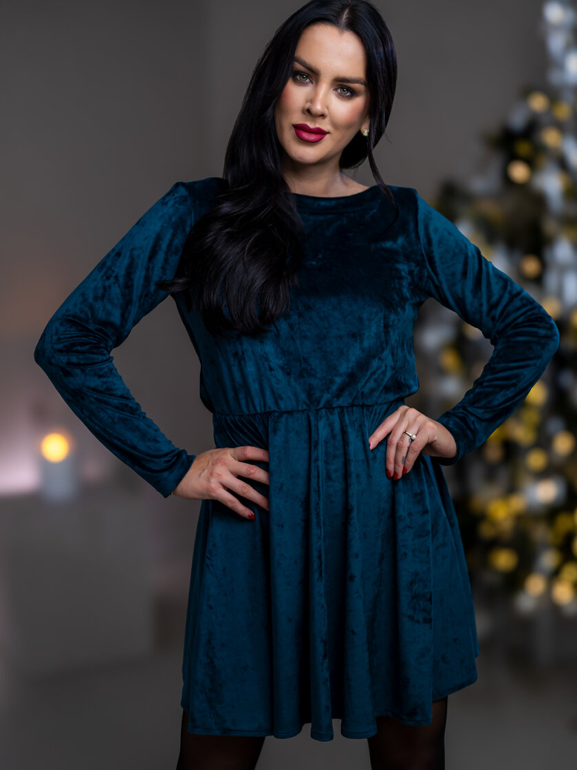 ŠATY “PATRICIA” S VODOU NA CHRBÁTE A PRILIEHAVÝMI RUKÁVMI