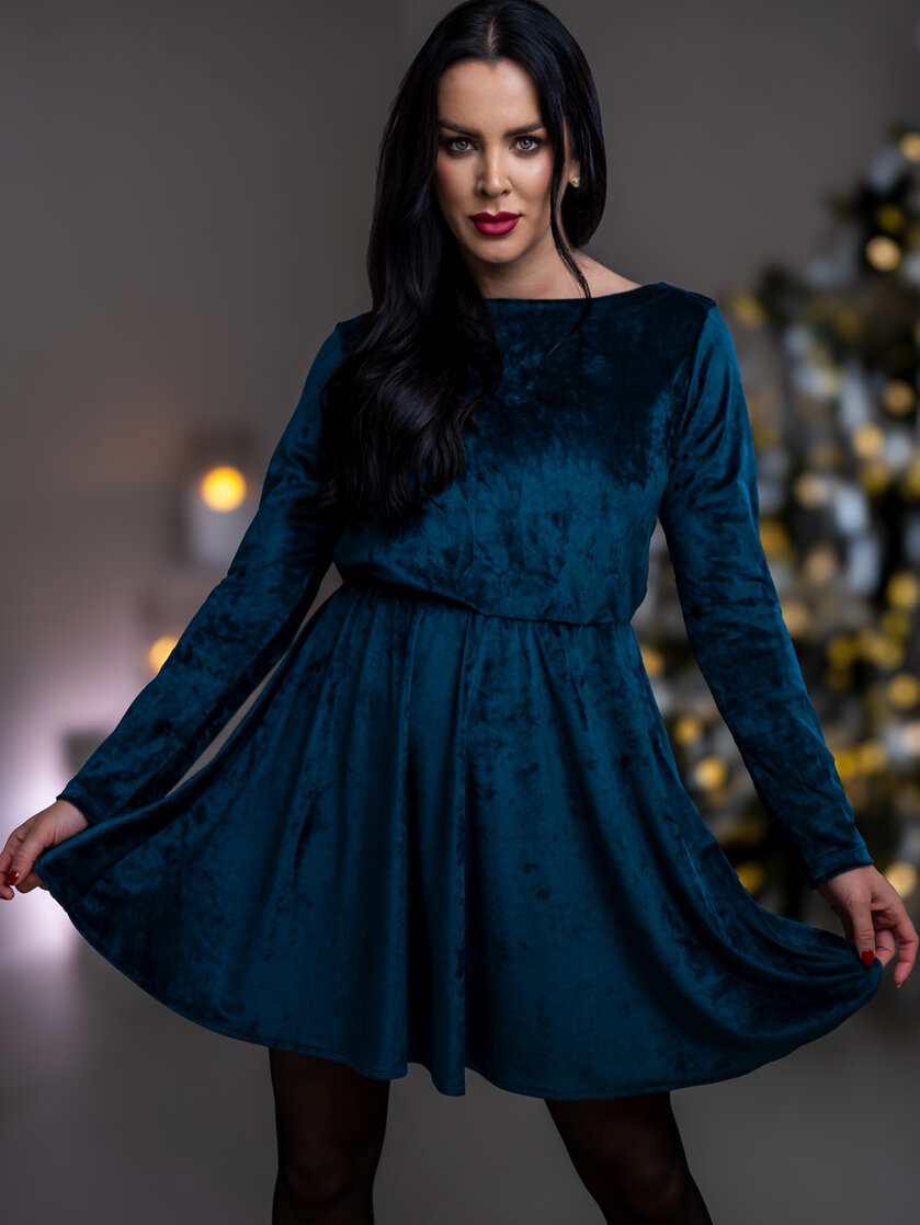 ŠATY “PATRICIA” S VODOU NA CHRBÁTE A PRILIEHAVÝMI RUKÁVMI