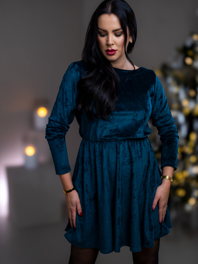 ŠATY “PATRICIA” S VODOU NA CHRBÁTE A PRILIEHAVÝMI RUKÁVMI