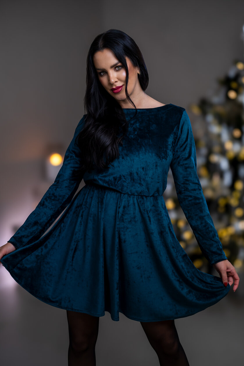 ŠATY “PATRICIA” S VODOU NA CHRBÁTE A PRILIEHAVÝMI RUKÁVMI