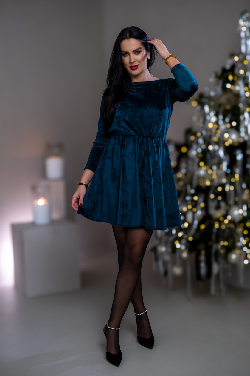 ŠATY “PATRICIA” S VODOU NA CHRBÁTE A PRILIEHAVÝMI RUKÁVMI