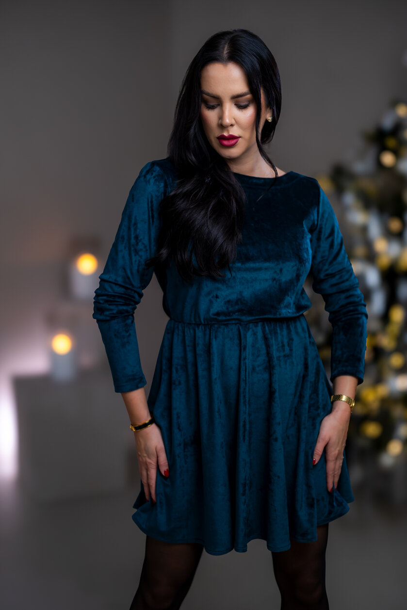 ŠATY “PATRICIA” S VODOU NA CHRBÁTE A PRILIEHAVÝMI RUKÁVMI