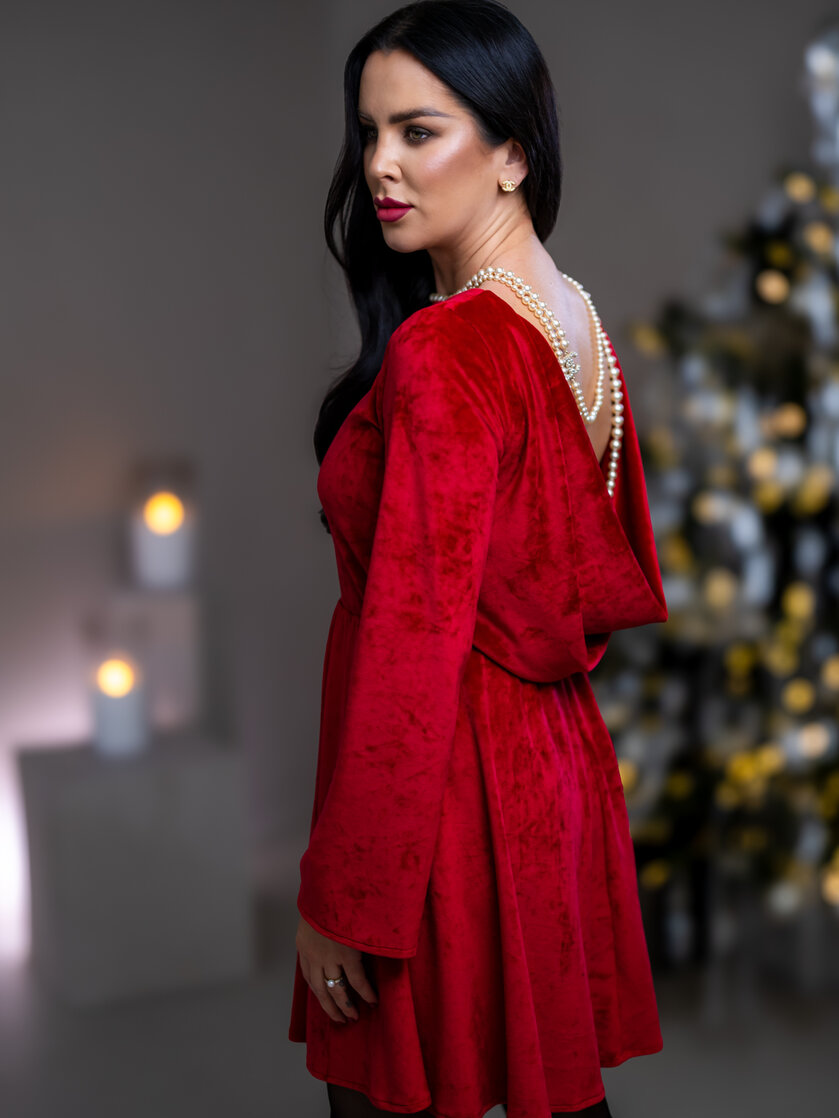 ŠATY “PATRICIA” S VODOU NA CHRBÁTE A ROZŠÍRENÝMI RUKÁVMI