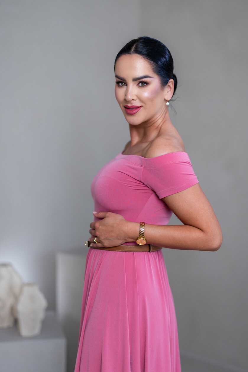ŠATY “SELINA” - ODHALENÉ RAMENÁ