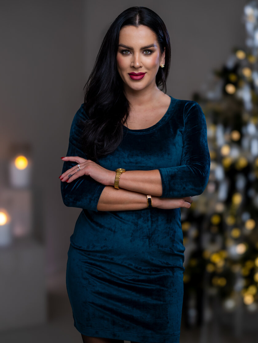 ŠATY “VERONIKA” - VEĽKÝ GUĽATÝ VÝSTRIH