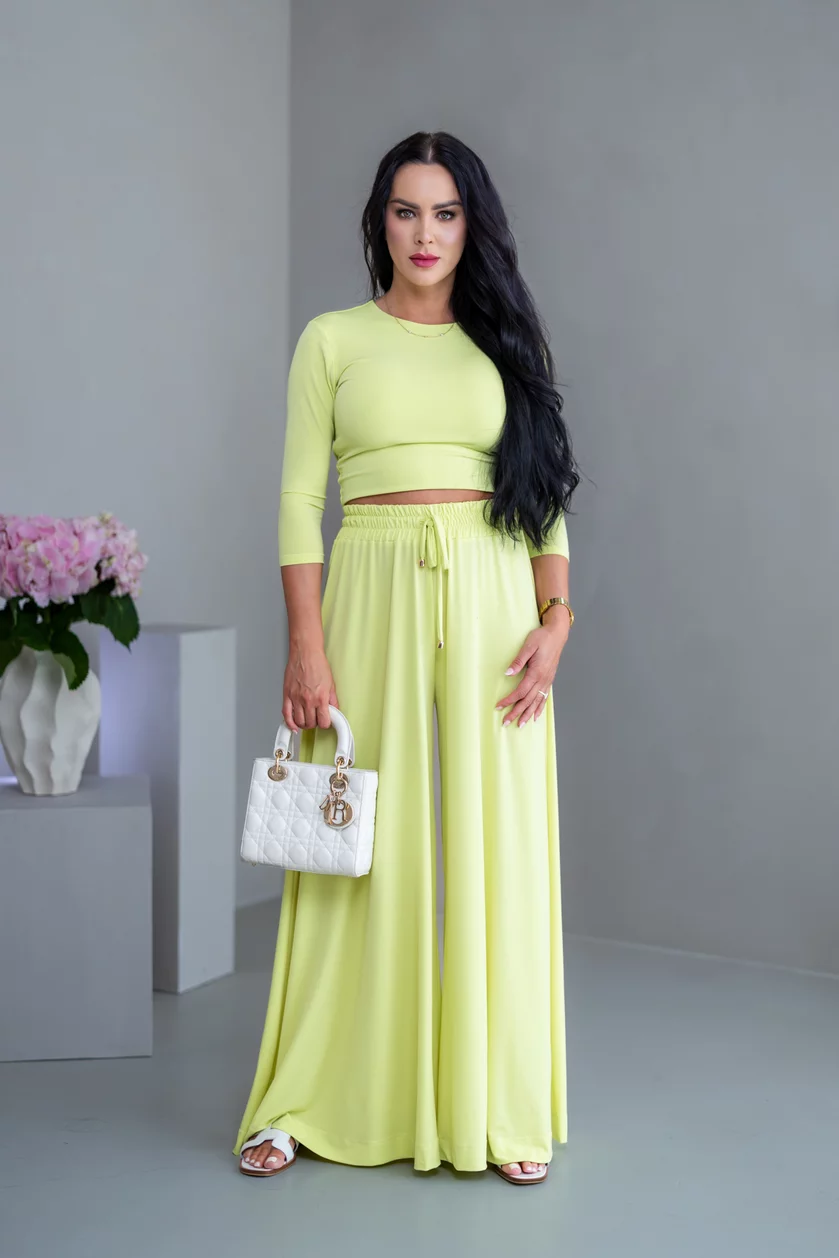 ŠIROKÉ NOHAVICE “IRINA” BEZ VRECIEK ŠIROKÉ NOHAVICE “IRINA” BEZ VRECIEK