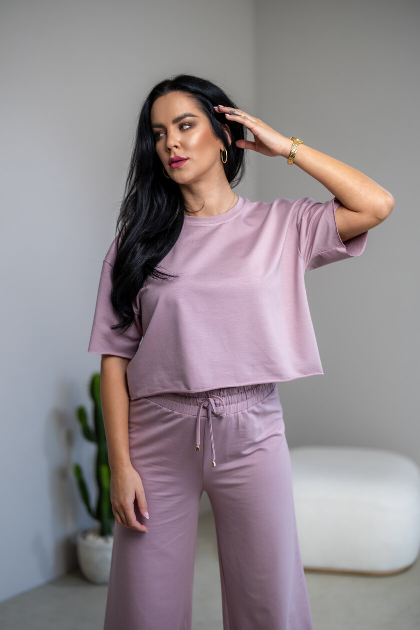 SKRÁTENÉ TRIČKO “MELANIE” HLADKÉ / SUROVÉ OKRAJE