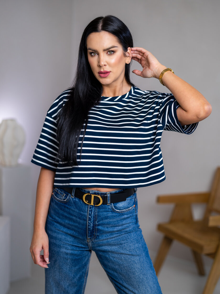 SKRÁTENÉ TRIČKO “MELANIE” - PÁSIK