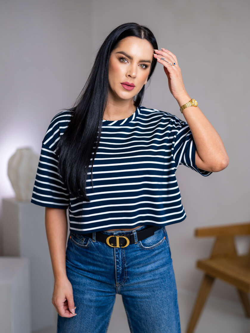 SKRÁTENÉ TRIČKO “MELANIE” - PÁSIK