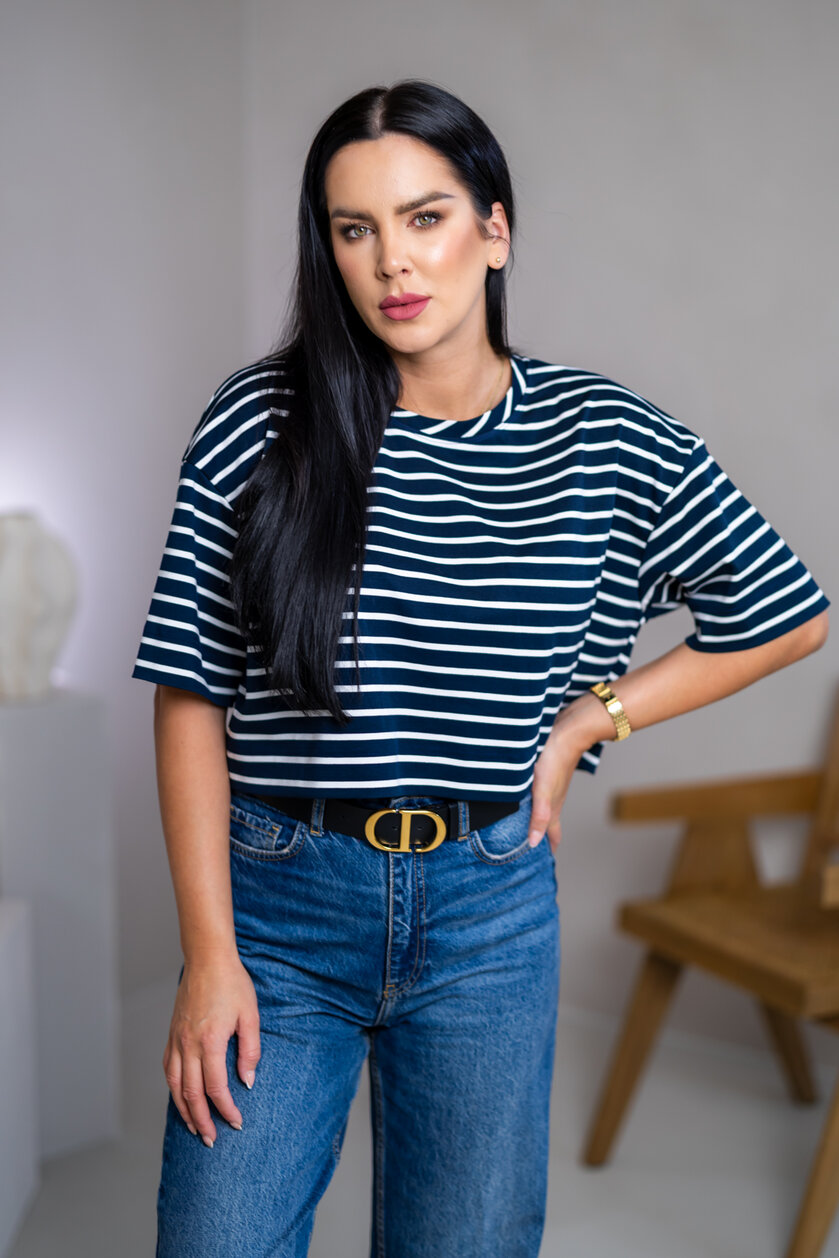 SKRÁTENÉ TRIČKO “MELANIE” - PÁSIK