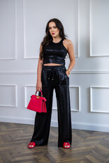 ŠPORTOVÝ TOP S VÝSTRIHOM “SELENA” - DVOJVRSTVOVÝ