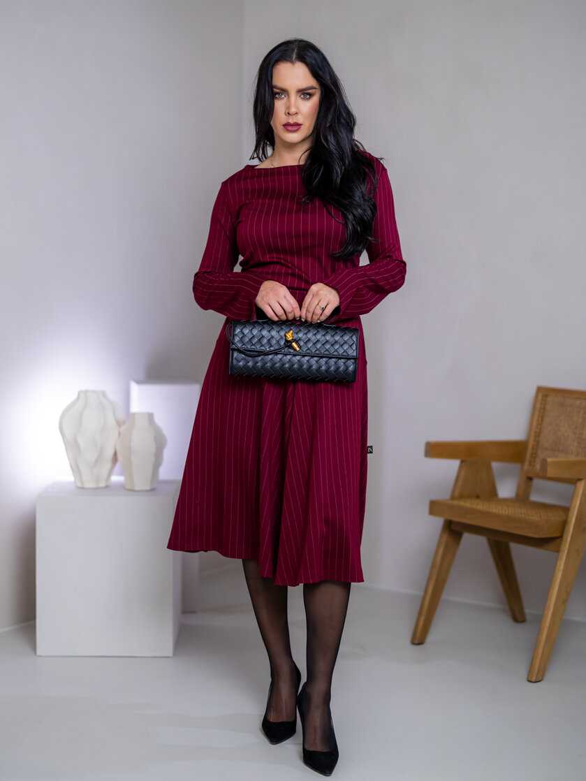 SUKŇA “BELLA” S VRECKAMI