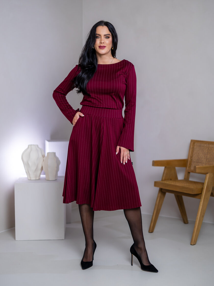 SUKŇA “BELLA” S VRECKAMI