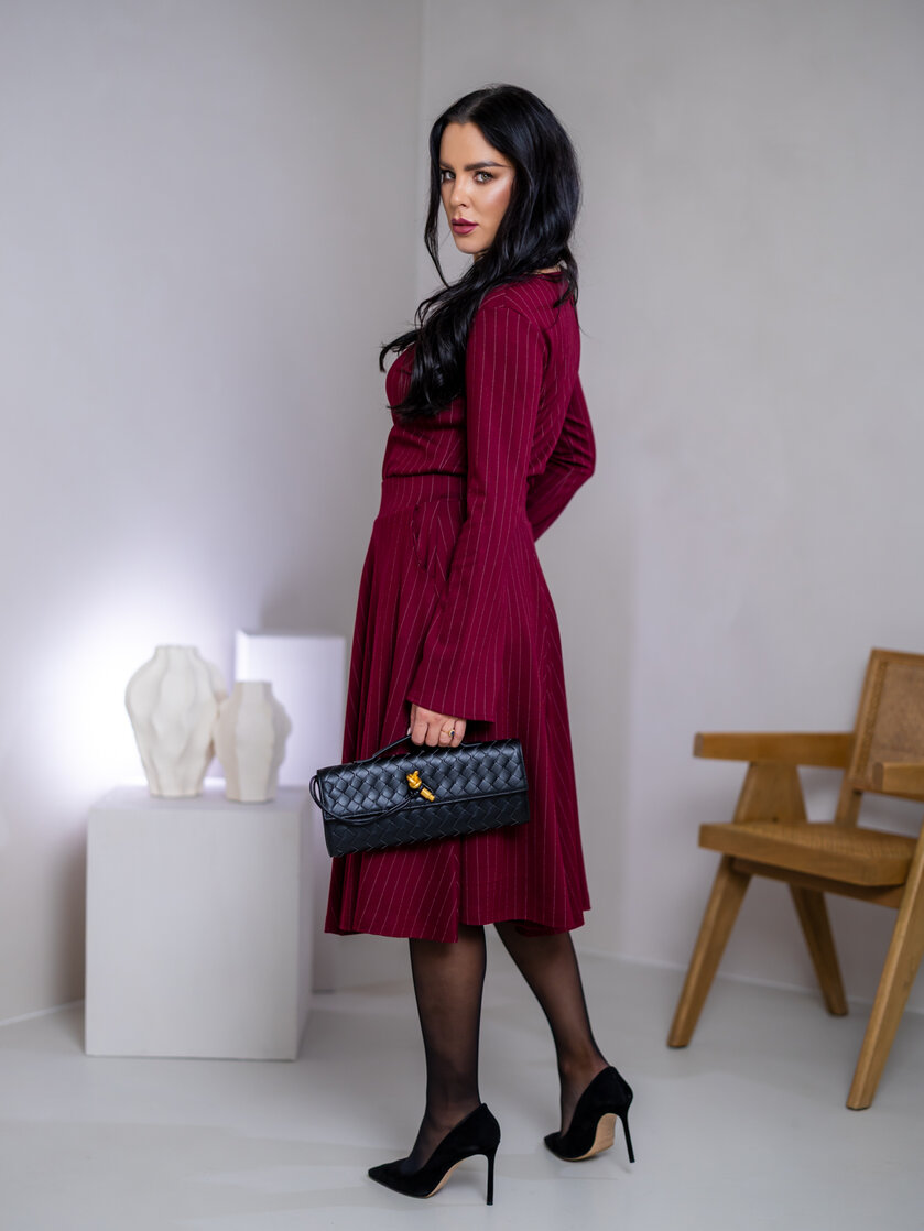 SUKŇA “BELLA” S VRECKAMI