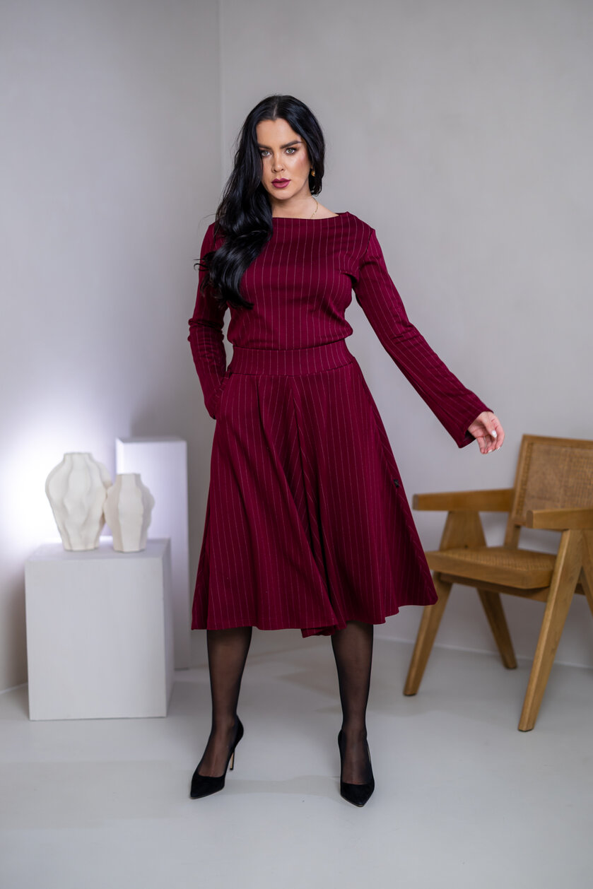 SUKŇA “BELLA” S VRECKAMI