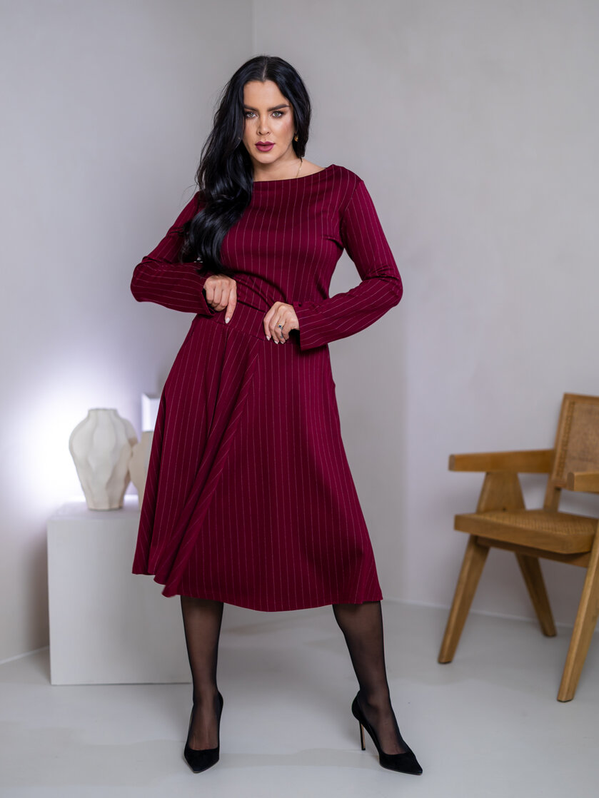 SUKŇA “BELLA” S VRECKAMI