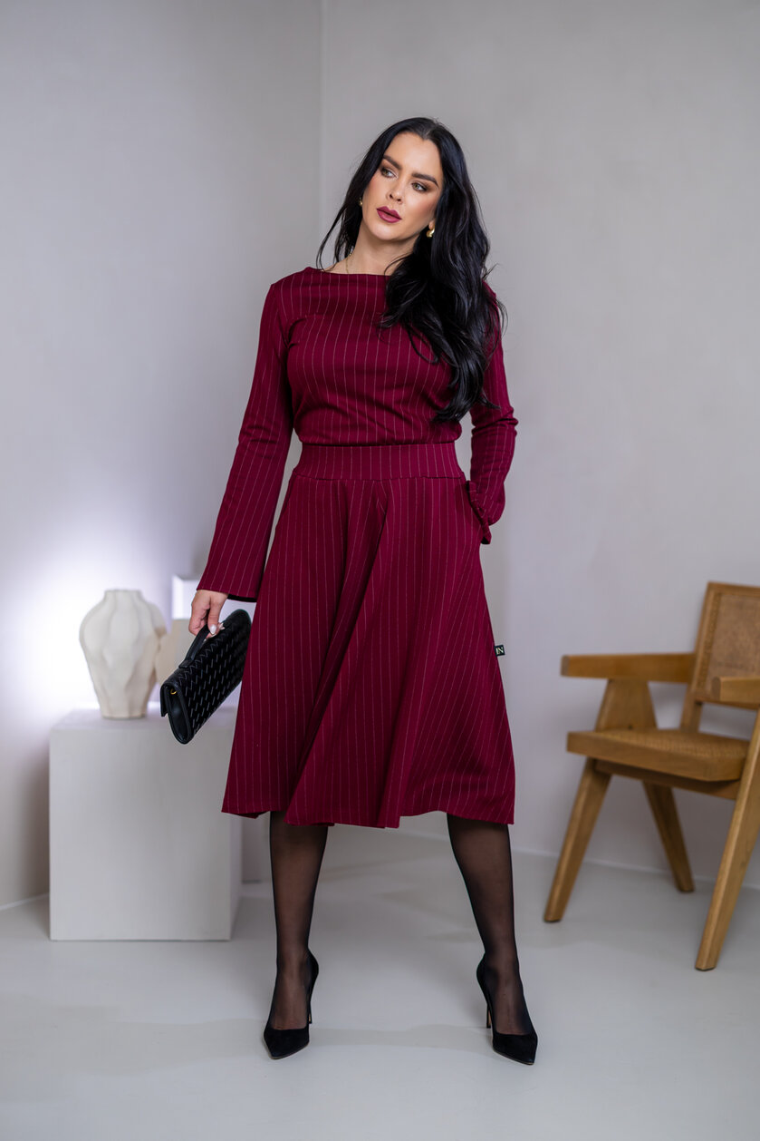 SUKŇA “BELLA” S VRECKAMI