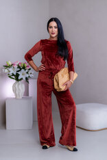 TOP “ANNETTE” - LODIČKOVÝ VÝSTRIH, PRILIEHAVÉ RUKÁVY