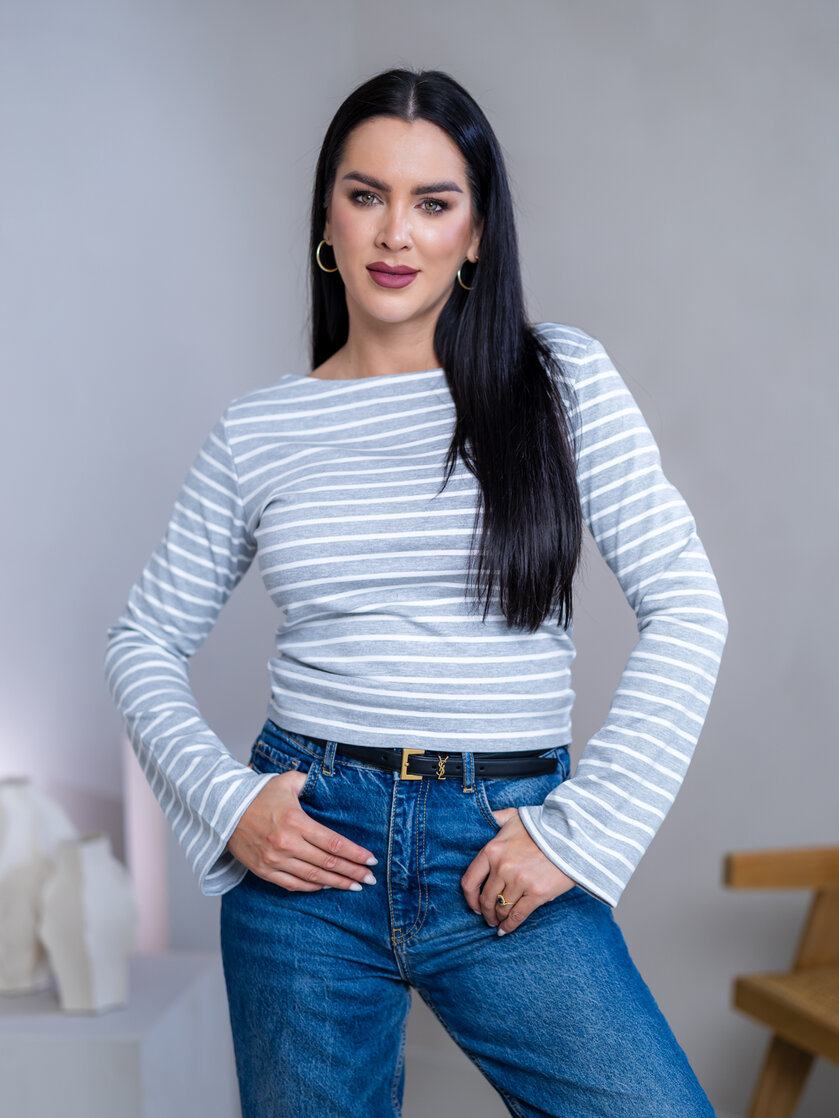 TOP “ANNETTE” - LODIČKOVÝ VÝSTRIH, ROZŠÍRENÉ RUKÁVY