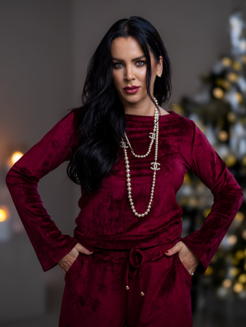 TOP “ANNETTE” - LODIČKOVÝ VÝSTRIH, ROZŠÍRENÉ RUKÁVY