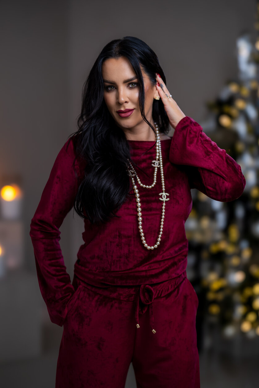 TOP “ANNETTE” - LODIČKOVÝ VÝSTRIH, ROZŠÍRENÉ RUKÁVY