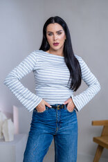 TOP “ANNETTE” - LODIČKOVÝ VÝSTRIH, ROZŠÍRENÉ RUKÁVY