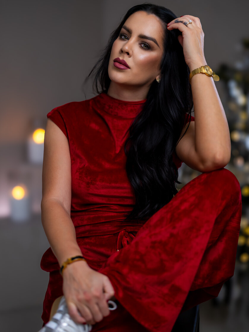 TOP “ANNETTE” - PRINECHANÝ STOJAČIK, PADNUTÉ PLECIA