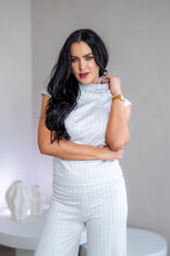 TOP “ANNETTE” - PRINECHANÝ STOJAČIK, PADNUTÉ PLECIA