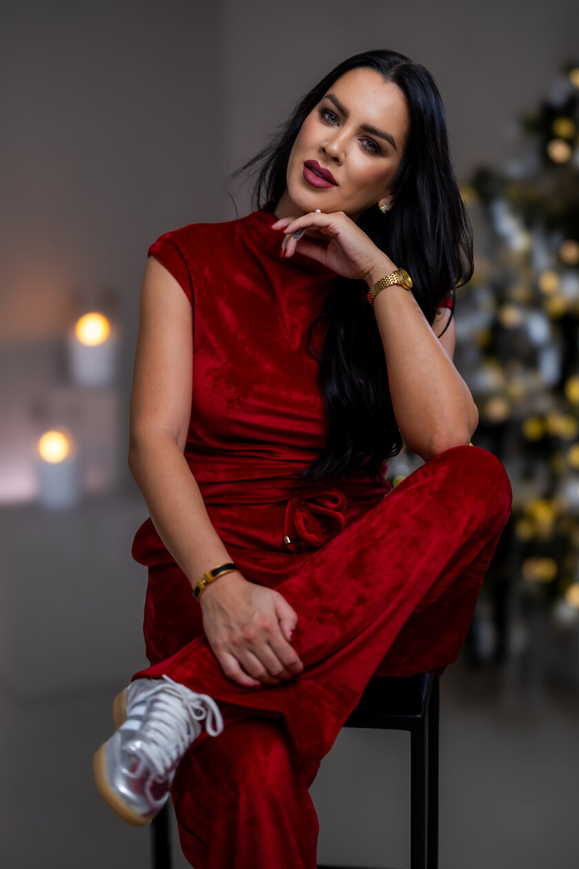 TOP “ANNETTE” - PRINECHANÝ STOJAČIK, PADNUTÉ PLECIA