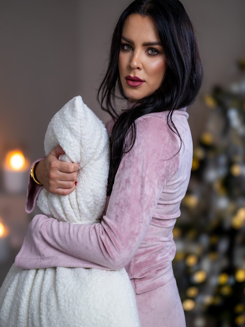 TOP “ANNETTE” - PRINECHANÝ STOJAČIK, ROZŠÍRENÉ RUKÁVY