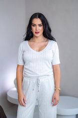 TOP “ANNETTE” - VÉČKOVÝ VÝSTRIH, PRILIEHAVÉ RUKÁVY