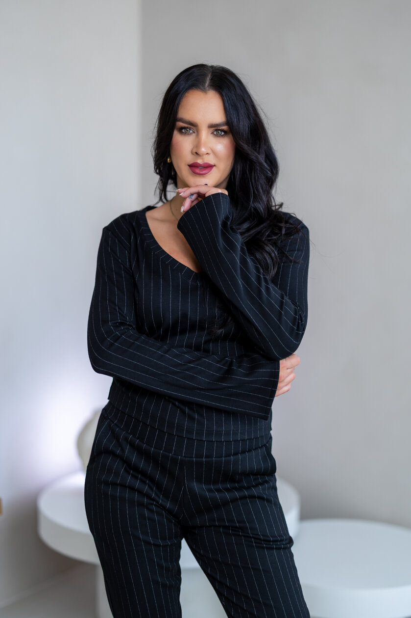 TOP “ANNETTE” - VÉČKOVÝ VÝSTRIH, ROZŠÍRENÉ RUKÁVY