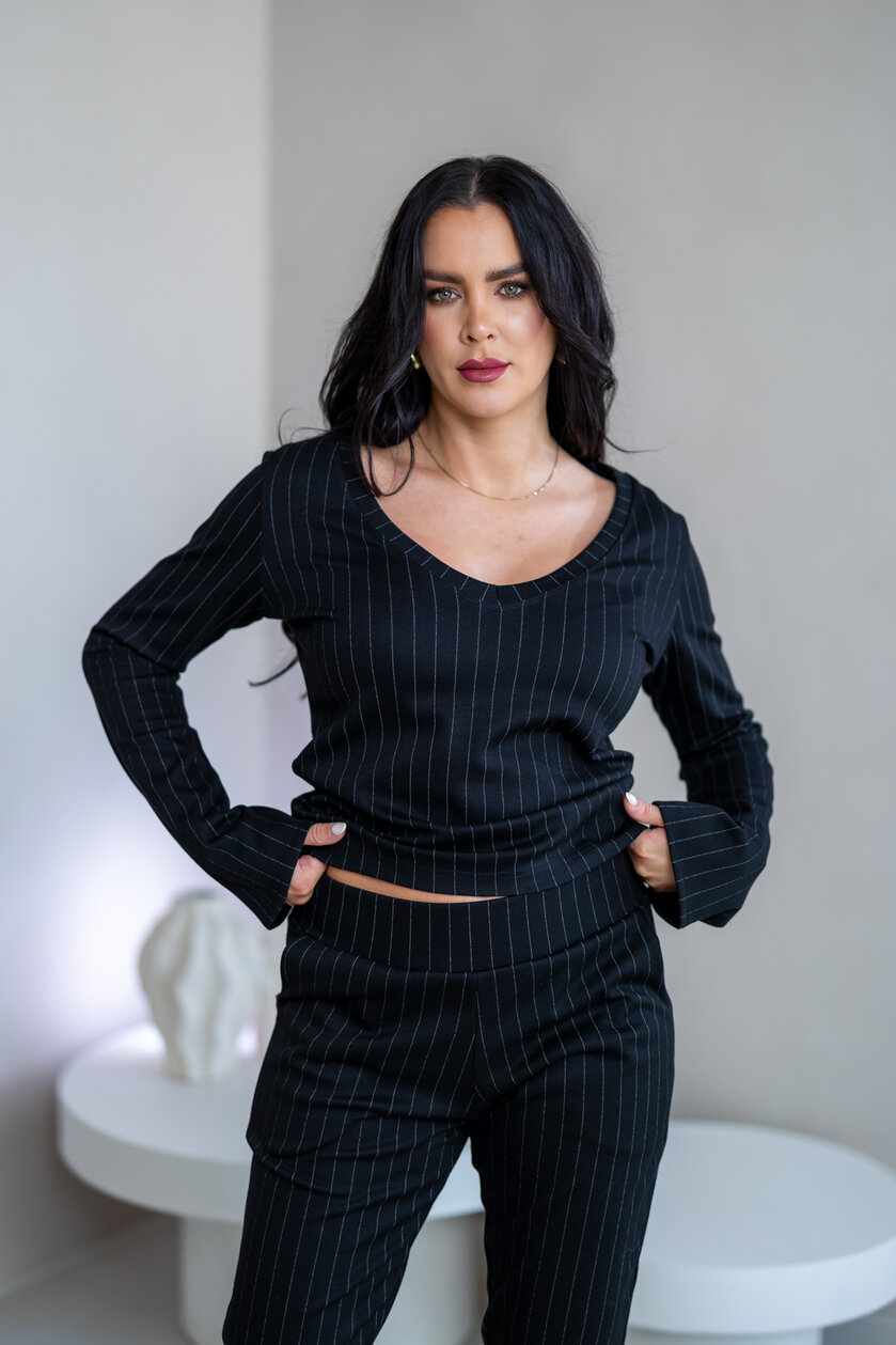 TOP “ANNETTE” - VÉČKOVÝ VÝSTRIH, ROZŠÍRENÉ RUKÁVY